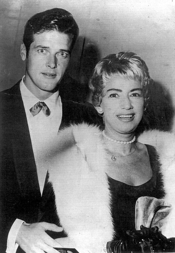 Dorothy Squires et Roger Moore en 1953.