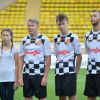 Mika Hakkinen entre ses enfants, sa fille Aina et son fils Hugo - Traditionnel match de football caritatif opposant l'A.S. Star Team for Children à l'Association Mondiale des Pilotes de F1, au stade Louis II, à Monaco, le 23 mai 2017. © Michael Alesi/Bestimage