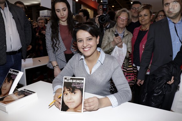 Najat Vallaud-Belkacem (Najat Vallaud Belkacem) lors de la 37ème édition du Salon du livre au parc des expositions, à la porte de Versailles, à Paris, France, le 26 mars 2017. © Cédric Perrin/Bestimage