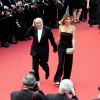 Gérard Jugnot et sa compagne Patri­cia Campi - Montée des marches du film "Twin Peaks" lors du 70ème Festival International du Film de Cannes. Le 25 mai 2017. © Borde-Jacovides-Moreau/Bestimage
