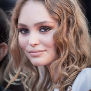 Lily-Rose Depp - Montée des marches du film "Les Fantômes d'Ismaël" lors de la cérémonie d'ouverture du 70e Festival International du Film de Cannes. Le 17 mai 2017 © Borde-Jacovides-Moreau / Bestimage