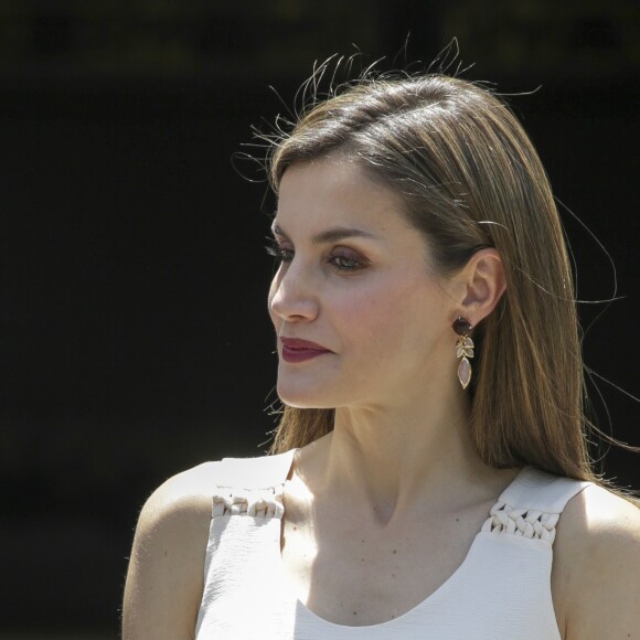 Le roi Felipe VI et la reine Letizia d'espagne reçoivent le président portugais Marcelo Rebelo de Sousa lors d'un déjeuner à Madrid le 26 mai 2017