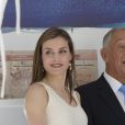 Le roi Felipe VI et la reine Letizia d'Espagne au salon du livre du parc du Retiro à Madrid, le 26 mai 2017