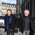 Exclusif - Dave et son compagnon Patrick Loiseau dans les rues de Paris, accompagnés de leur chienne Chance le 11 Février 2016.