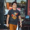 Exclusif - Bruno Mars fait du shopping a West Hollywood, le 17 novembre 2012.