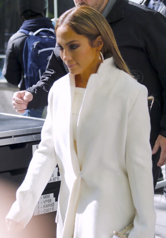 Jennifer Lopez quitte les studios de NBC après avoir participé à l'émission "Today" le 7 mai 2017.