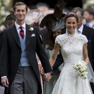 Pippa Middleton et son époux James Matthews lors de leur mariage à Englefield dans le Berkshire (Angleterre) le 20 mai 2017.