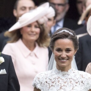 Pippa Middleton et son époux James Matthews lors de leur mariage à Englefield dans le Berkshire (Angleterre) le 20 mai 2017.