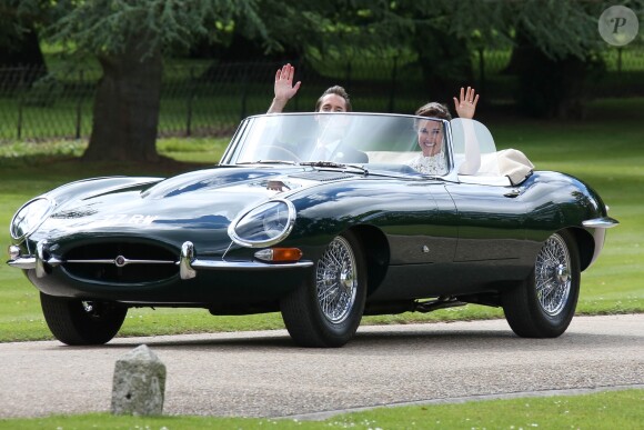 Pippa Middleton et son époux James Matthews lors de leur mariage à Englefield dans le Berkshire (Angleterre) le 20 mai 2017.