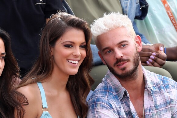 Iris Mittenaere, Miss France 2016, Miss Univers 2016 et Matt Pokora dans les tribunes des internationaux de France de Roland Garros à Paris le 30 mai 2017. © Cyril Moreau / Dominique Jacovides / Bestimage
