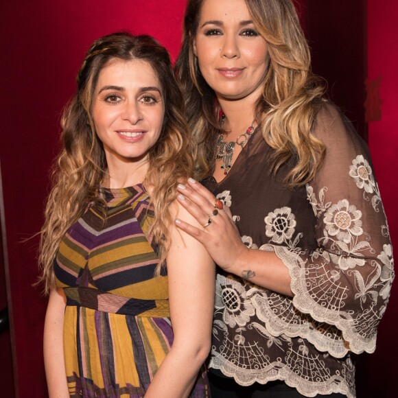 Exclusif - Julie Zenatti et Chimène Badi - Backstage de l'émission "Tous au Moulin Rouge pour le sidaction" au Moulin Rouge à Paris le 20 mars 2017. L'émission sera diffusée sur France 2 le samedi 25 mars à 21h00. © Cyril Moreau - Dominique Jacovides / Bestimage