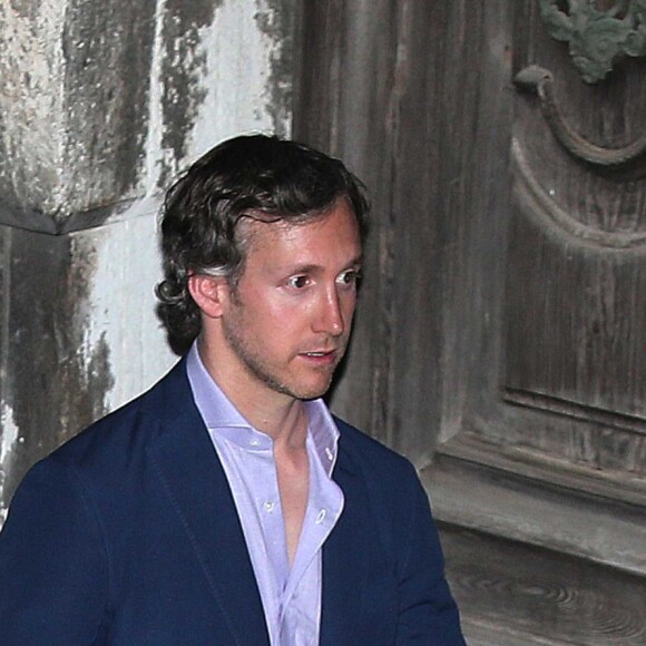 Anne Hathaway et son mari Adam Shulman lors de la fête à la veille du mariage de Jessica Chastain et son fiancé Gian Luca Passi de Preposulo à Venise le 9 juin 2017.
