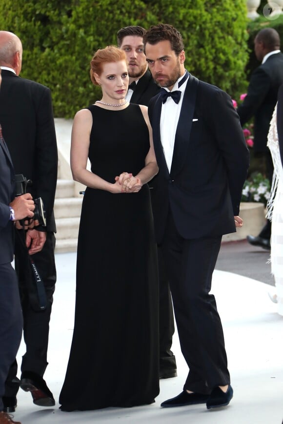 Jessica Chastain et son compagnon Gian Luca Passi au photocall de la soirée "24th edition of AmfAR's Cinema Against AIDS" Gala à l'hôtel de l'Eden Roc au Cap d'Antibes, le 25 mai 2017, lors du 70 ème Festival International du Film de Cannes.