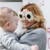 Exclusif - Ingrid Chauvin et son fils Tom - Election du Bébé Cadum 2017 lors de la "Rigoladerie Cadum, la family party engagée" en présence des marraines et de l'association "Coeur a Coeur" à Paris le 4 février 2017. © Philippe Doignon / Bestimage