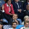 Le président Emmanuel Macron et la Première ministre du Royaume-Uni Theresa May assistent au match amical France - Angleterre au Stade de France le 13 juin 2017. © Cyril Moreau/Bestimage