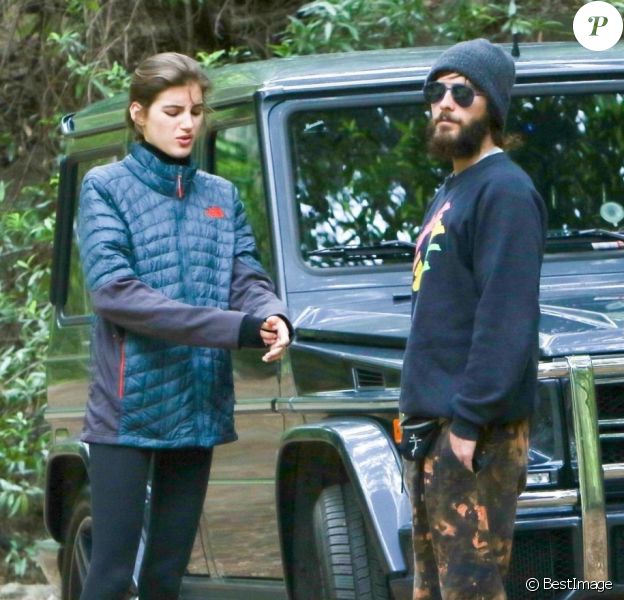 Exclusif - Jared Leto et sa supposée nouvelle petite amie, Valery Kaufman, en randonnée à Santa Barbara, le 23 mai 2017.