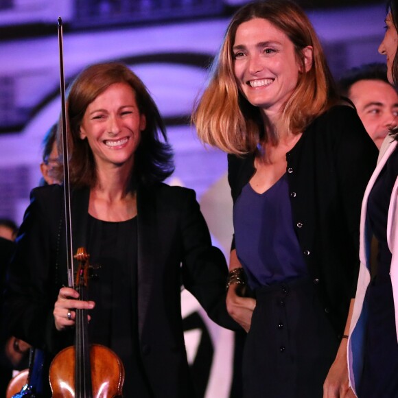 Anne Gravoin (direction musicale), Julie Gayet (mise en scène) - Opéra "Les Noces de Figaro" mis en scène par l'actrice J. Gayet lors de la 17e édition d'Opéra en Plein Air au Domaine Départemental de Sceaux le 14 juin 2017. © Cyril Moreau/Bestimage