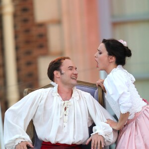 Norman Patzke, Norma Nahoun - Opéra "Les Noces de Figaro" mis en scène par l'actrice J. Gayet lors de la 17e édition d'Opéra en Plein Air au Domaine Départemental de Sceaux le 14 juin 2017. © Cyril Moreau/Bestimage