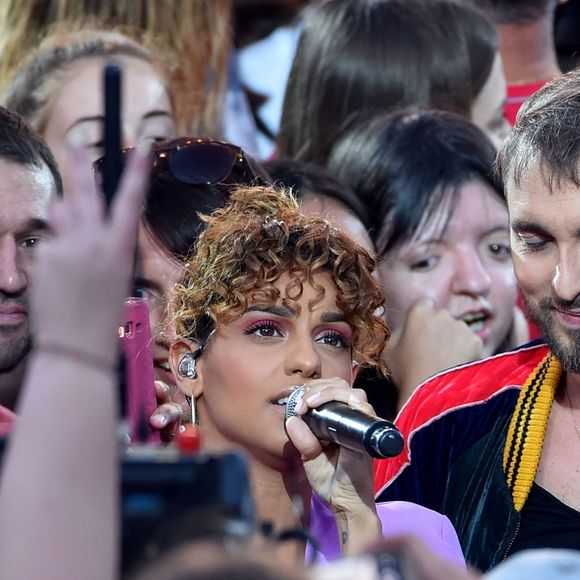 Exclusif - La chanteuse Tal, Christophe Willem et Lisandro Cuxi - Emission "La chanson de l'année fête la musique" dans les arènes de Nîmes, diffusée en direct sur TF1 le 17 juin 2017. Pour la treizième édition de La Chanson de L'année, c'est l'artiste Amir avec son titre "On dirait" qui a été plébiscité par les votes du public. © Bruno Bebert/Bestimage