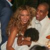 Beyoncé et son mari Jay-Z s'amusent avec Daniel Julez Smith Jr., le fils de Solange Knowles à la fête du mariage de cette dernière et de Alan Ferguson sur le thème de "Mardi Gras" dans le quartier français de la Nouvelle-Orléans, le 16 novembre 2014.