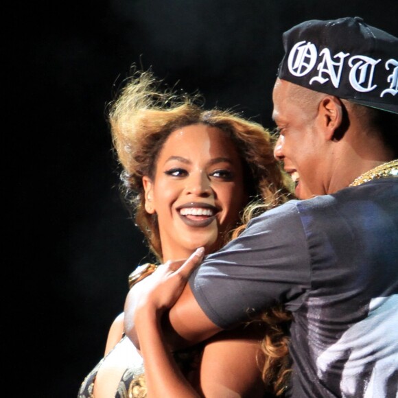 Jay Z et Beyoncé Knowles en concert dans le cadre de leur tournée "On The Run" à Pasadena le 2 Août 2014.