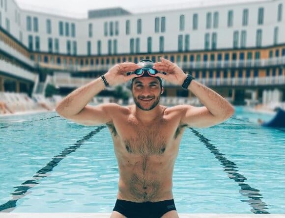 Amir à la piscine Molitor à Paris, le 20 juin 2017