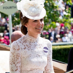 Catherine (Kate) Middleton, duchesse de Cambridge - La famille royale d'Angleterre lors de la première journée des courses hippiques "Royal Ascot" le 20 juin 2017.