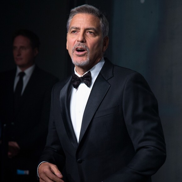 George Clooney à la soirée Omega "Lost in Space" pour fêter les 60 ans de la montre Speedmaster au Tate Modern à Londres, le 26 avril 2017.