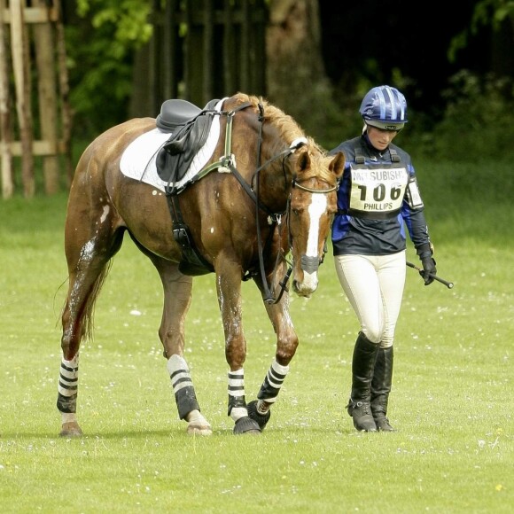 Zara Phillips et Toytown en mai 2009 lors du concours complet de Badminton. Toytown est mort à l'âge de 24 ans le 27 juin 2017.