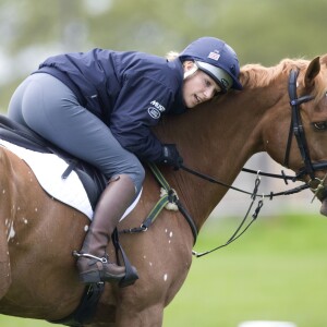 Zara Phillips et son cheval Toytown en 2009 lors du concours complet de Badminton. Toytown est mort à l'âge de 24 ans le 27 juin 2017.
