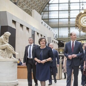 La duchesse Catherine de Cambridge et le prince William au musée d'Orsay le 18 mars 2017 lors de leur visite officielle à Paris.