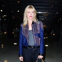 Fashion Week : Mélanie Laurent, spectatrice radieuse pour Azzaro