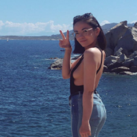 Agathe Auproux radieuse en Corse : Son sideboob enchante les internautes !