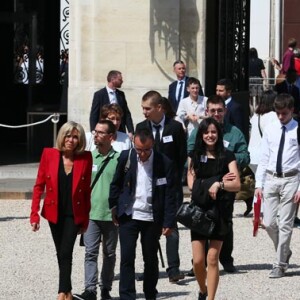 Le président de la République française Emmanuel Macron et son épouse Brigitte Macron lors du lancement de la concertation autour du 4ème plan autisme au palais de l'Elysée à Paris, le 6 juillet 2017. Sebastien Valiela/Bestimage