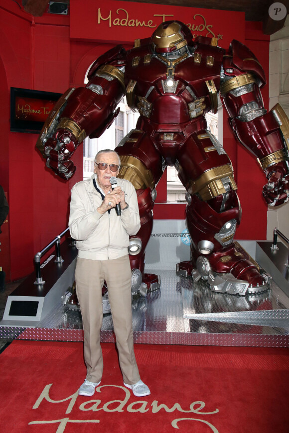 Stan Lee - Madame Tussauds présente la statue de cire de Stan Lee (Hulk vs HulkBuster) à Las Vegas, le 28 février 2017