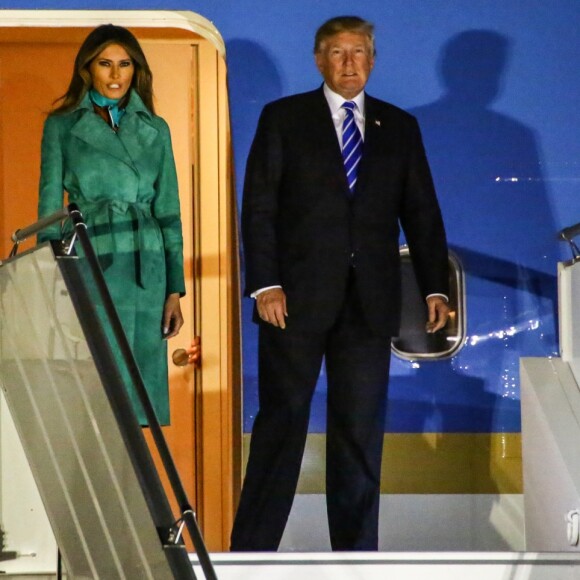 Donald Trump et sa femme Melania arrivent à l'aéroport de Varsovie le 5 juillet 2017.