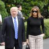 Melania et Donald Trump quittent la Maison Blanche, à Washington, le 5 juillet 2017.
