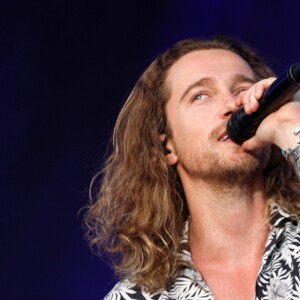 Julien Doré en concert au Fnac Live, Hôtel de Ville de Paris, le 8 juillet 2017.