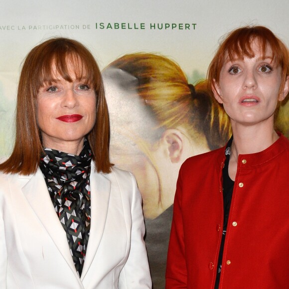 Isabelle Huppert et Lolita Chammah à l'avant-première du film "Barrage" au cinéma MK2 Odéon à Paris, le 29 juin 2017. © Guirec Coadic/Bestimage