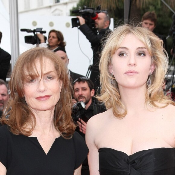 Isabelle Huppert et Lolita Chammah à Cannes en 2010.