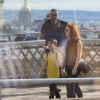 Exclusif -  Les jumeaux de Céline Dion, Eddy et Nelson, font du shopping aux Galeries Lafayette accompagnés de leur tante Linda, de leur baby-sitter, de deux gardes du corps et d'un chauffeur à Paris le 5 juillet 2017.