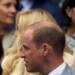 Kate Middleton, duchesse de Cambridge, marraine du All England Lawn Tennis and Croquet Club, assistait le 16 juillet 2017 avec son mari le prince William à la finale de Wimbledon entre Roger Federer et Marin Cilic. Le Suisse a remporté son 8e Wimbledon et son 19e tournoi du Grand Chelem.