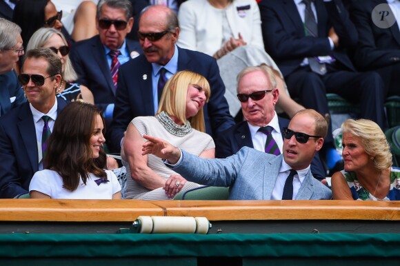 Kate Middleton, duchesse de Cambridge, marraine du All England Lawn Tennis and Croquet Club, assistait le 16 juillet 2017 avec son mari le prince William à la finale de Wimbledon entre Roger Federer et Marin Cilic. Le Suisse a remporté son 8e Wimbledon et son 19e tournoi du Grand Chelem.