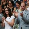 Kate Middleton, duchesse de Cambridge, marraine du All England Lawn Tennis and Croquet Club, assistait le 16 juillet 2017 avec son mari le prince William à la finale de Wimbledon entre Roger Federer et Marin Cilic. Le Suisse a remporté son 8e Wimbledon et son 19e tournoi du Grand Chelem.