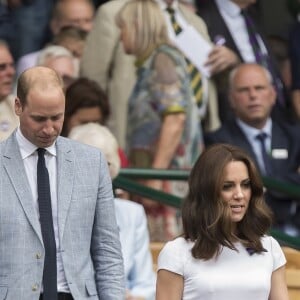 Kate Middleton, duchesse de Cambridge, marraine du All England Lawn Tennis and Croquet Club, assistait le 16 juillet 2017 avec son mari le prince William à la finale de Wimbledon entre Roger Federer et Marin Cilic. Le Suisse a remporté son 8e Wimbledon et son 19e tournoi du Grand Chelem.