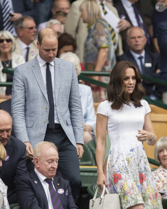Kate Middleton, duchesse de Cambridge, marraine du All England Lawn Tennis and Croquet Club, assistait le 16 juillet 2017 avec son mari le prince William à la finale de Wimbledon entre Roger Federer et Marin Cilic. Le Suisse a remporté son 8e Wimbledon et son 19e tournoi du Grand Chelem.