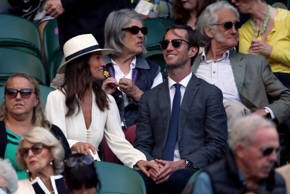 Pippa Middleton et son mari James Matthews à Wimbledon le 14 juillet 2017, lors des demi-finales hommes.