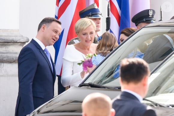 Le duc et la duchesse de Cambridge ont décollé de Varsovie au matin du 19 juillet 2017 avec leurs enfants le prince George et la princesse Charlotte, quittant la Pologne pour poursuivre leur visite officielle en Allemagne.