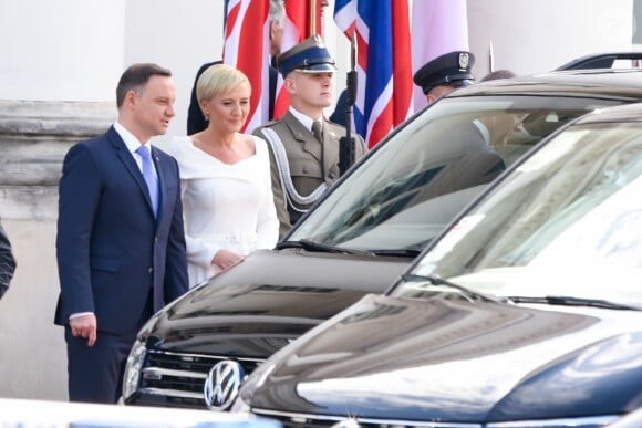 Le duc et la duchesse de Cambridge ont décollé de Varsovie au matin du 19 juillet 2017 avec leurs enfants le prince George et la princesse Charlotte, quittant la Pologne pour poursuivre leur visite officielle en Allemagne.