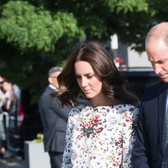 Kate Middleton et le prince William au Musée de la solidarité européenne à Gdansk le 18 juillet 2017, où ils ont eu l'ancien président Lech Walesa pour guide, au cours de leur visite officielle en Pologne.